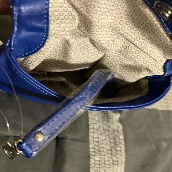 Catherine Malandrino BLUE purse/bag w detachable strap - Picture 4 of 8